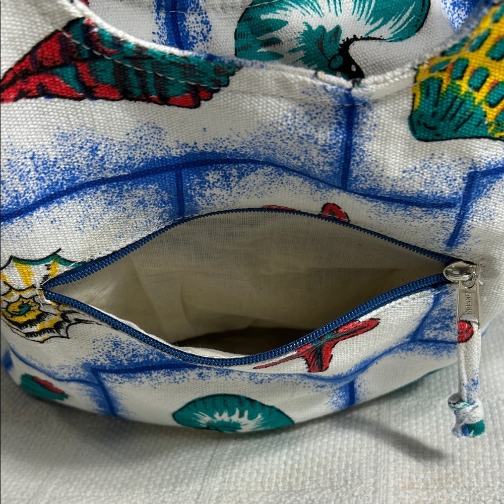 Colorful Seashell Patterned Tote Bag - Picture 10 of 13